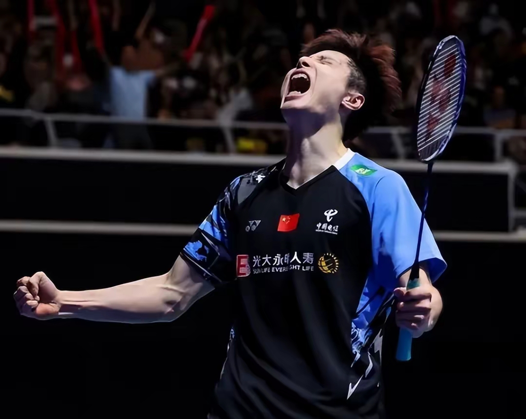 中国羽毛球队完胜印度羽毛球队，辛杜一己之力扛起全队的简单介绍