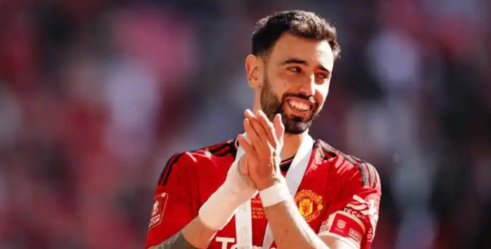 包含韩国力克多特蒙德,布鲁诺·费尔南德斯三分雨点燃全场的词条 包含韩国力克多特蒙德,布鲁诺·费尔南德斯三分雨点燃全场的词条