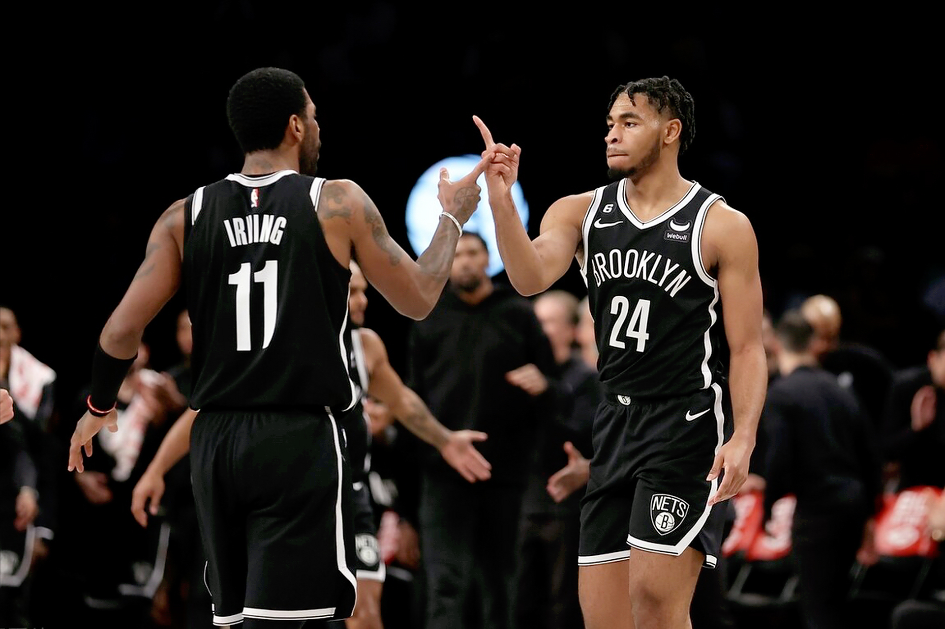 国王鏖战湖人，欧文关键制胜