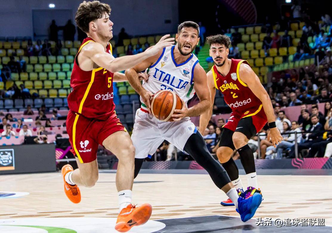 冰岛队在欧洲赛事中绝地反击,绝胜对手 冰岛队在欧洲赛事中绝地反击,绝胜对手