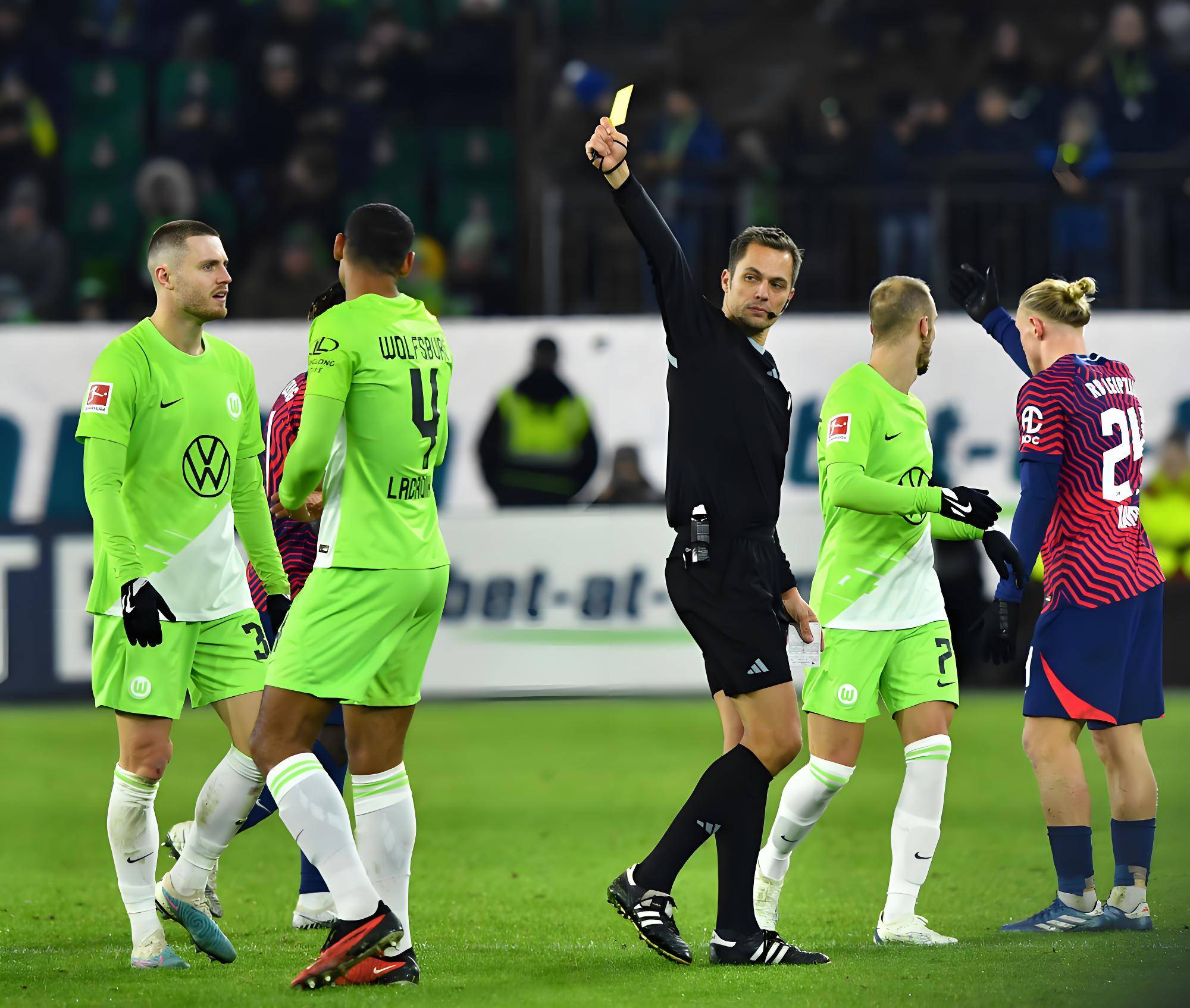 包含门兴格拉德巴赫中场状态神勇的词条 包含门兴格拉德巴赫中场状态神勇的词条