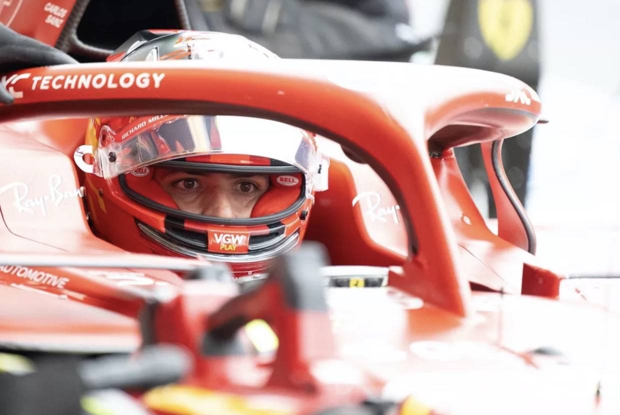 红牛车队力克梅赛德斯，塞恩斯惊艳四座的简单介绍