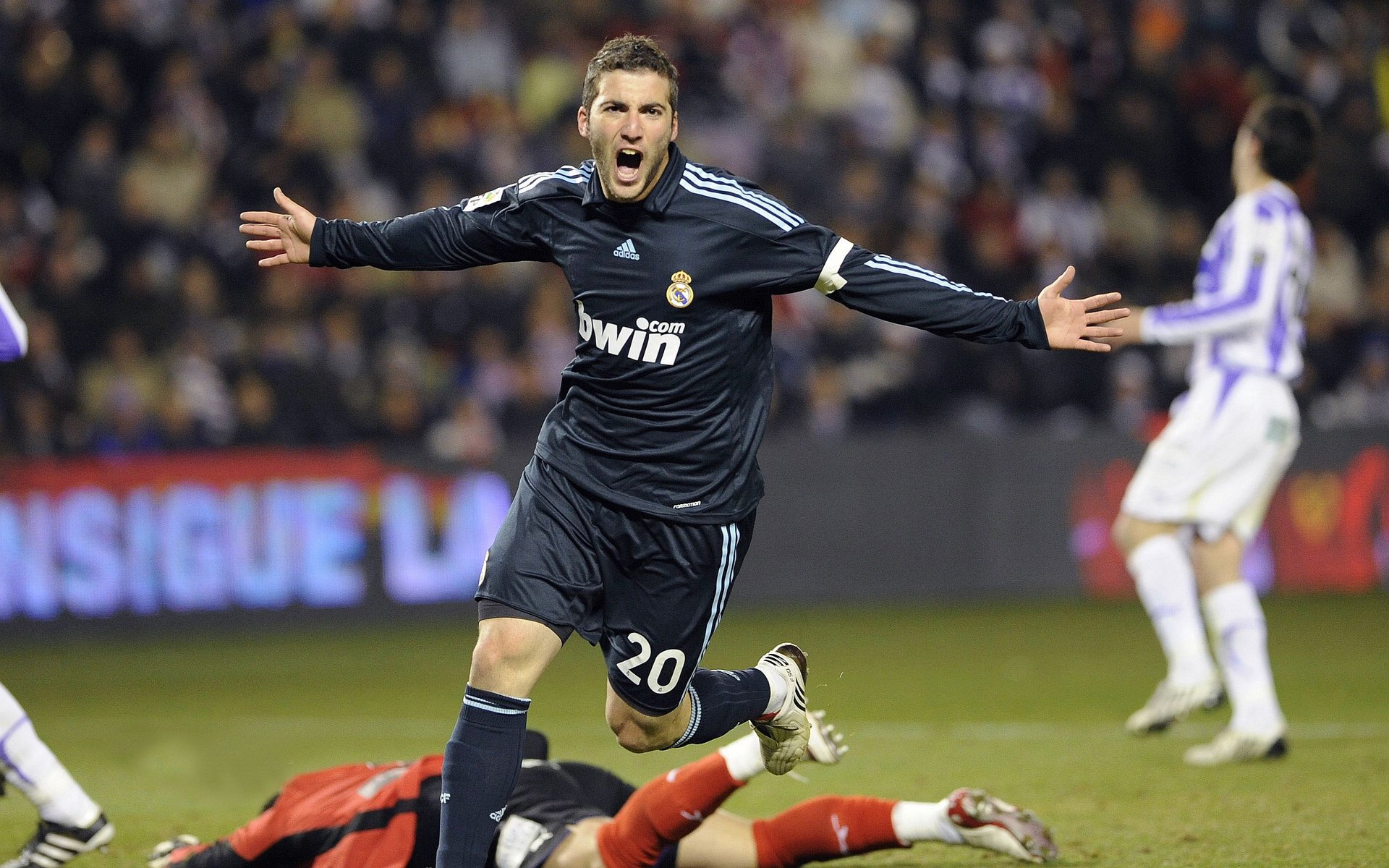 蒂亚戈的救赎之战，哥斯达黎加铁血鏖战切尔西的战术史诗