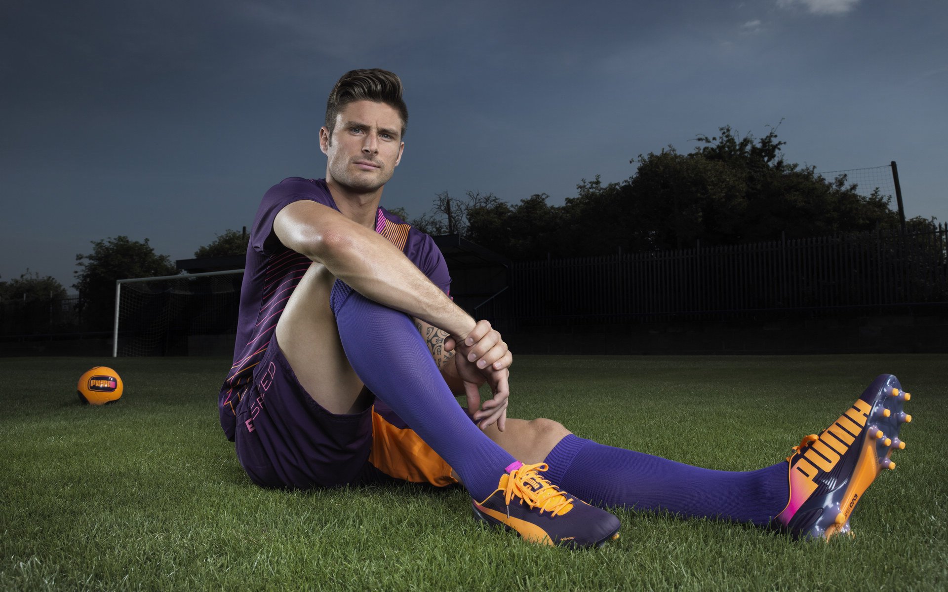 摩纳哥战术打穿哥伦比亚防线，路易斯·迪亚斯逆境中化身关键先生